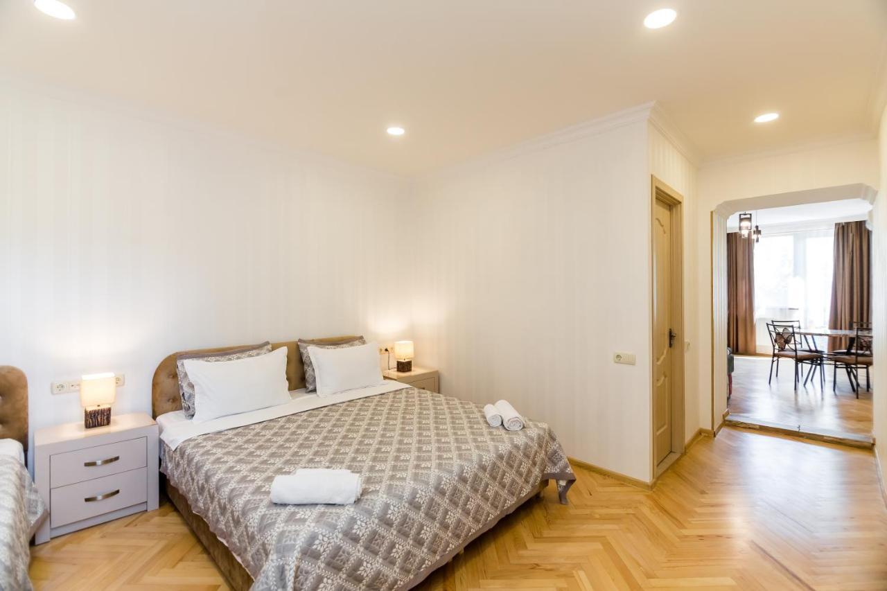 The Oldest Tbilisi Hotel Luaran gambar