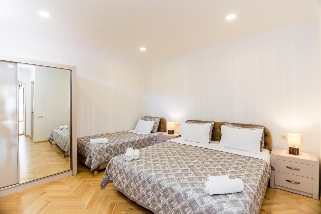 The Oldest Tbilisi Hotel Luaran gambar