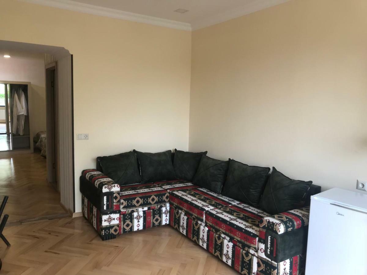 The Oldest Tbilisi Hotel Luaran gambar