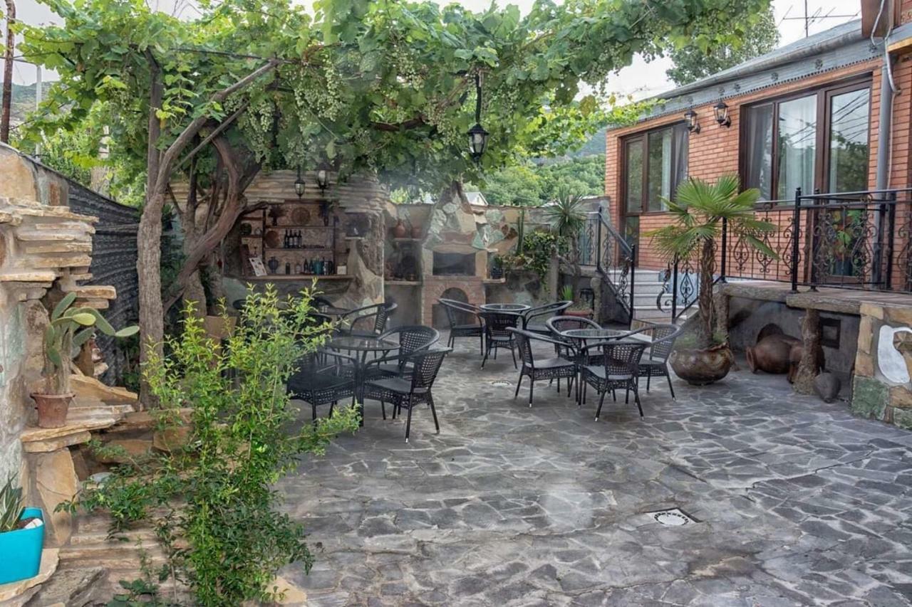 The Oldest Tbilisi Hotel Luaran gambar