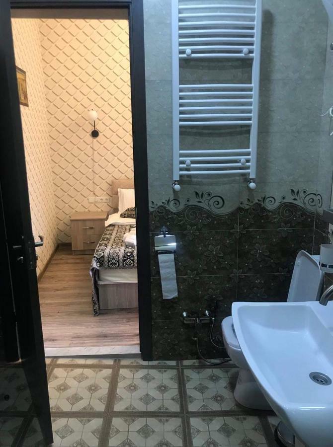 The Oldest Tbilisi Hotel Luaran gambar